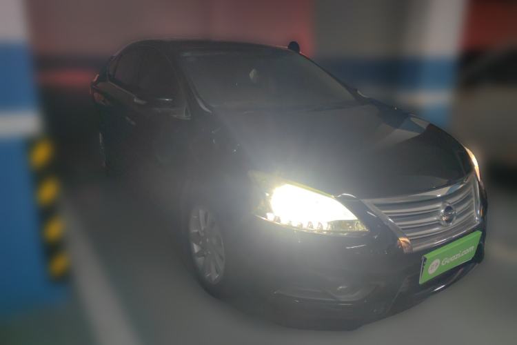 Used Nissan Sylphy 2012 1.8XL CVT Luxury Edition Front Right 45 Deg