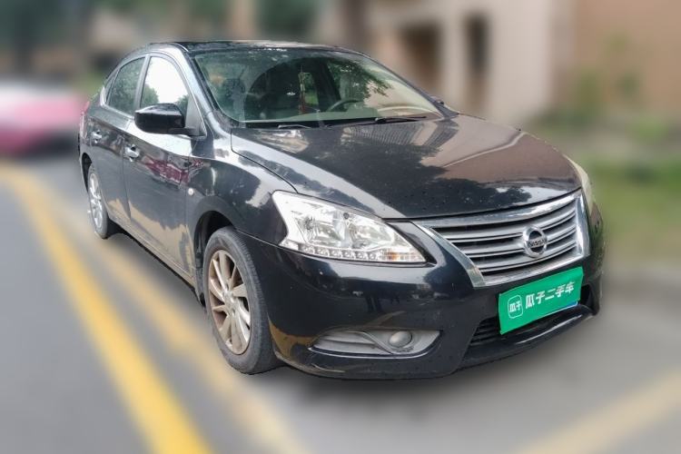 Used Nissan Sylphy 2012 1.6 XL CVT Luxury Edition Front Right 45 Deg