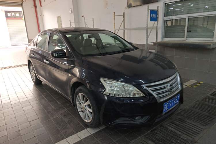 Used Nissan Sylphy 2012 1.6 XL CVT Luxury Edition Front Right 45 Deg