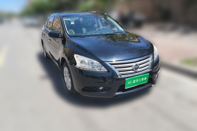 Used Nissan Sylphy 2012 1.6 XL CVT Luxury Edition Front Right 45 Deg