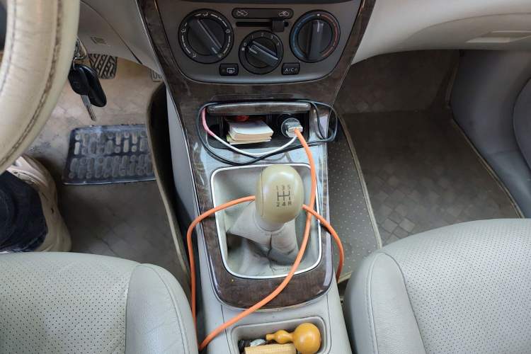 Used Nissan Sylphy 2012 1.6 XL Manual Luxury Edition Gear Lever