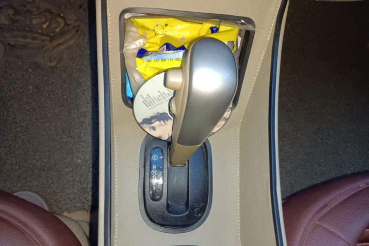 Used Nissan Sylphy 2012 Classic 1.6 XL Automatic Luxury Edition Gear Lever