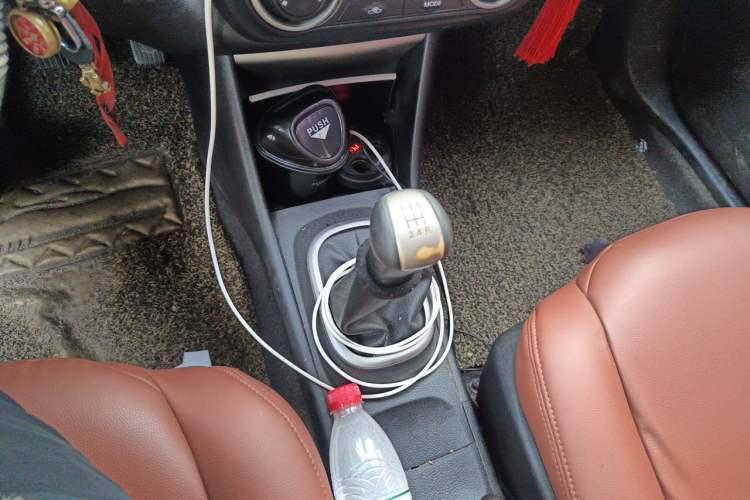 Used Nissan Sylphy 2012 Classic 1.6XE Manual Comfort Edition Gear Lever