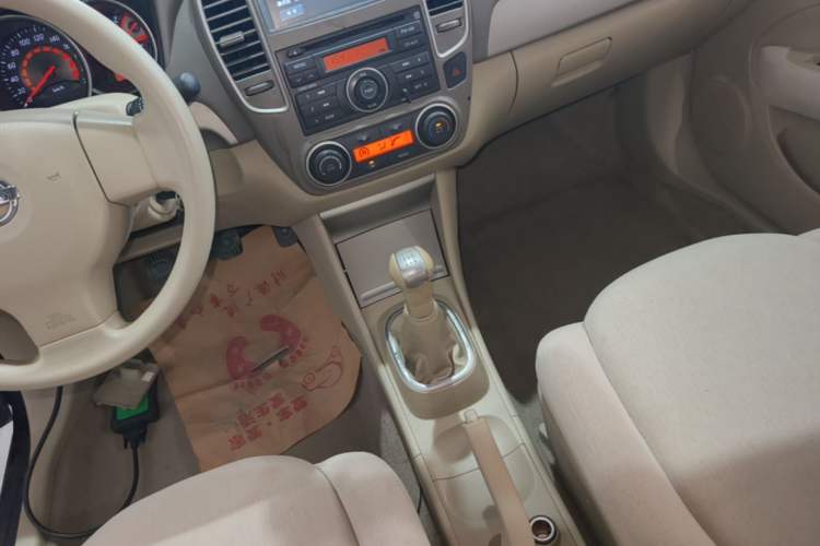 Used Nissan Sylphy 2012 Classic 1.6XE Manual Comfort Edition Gear Lever
