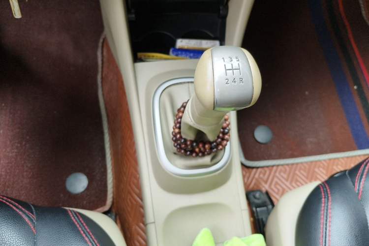 Used Nissan Sylphy 2012 Classic 1.6XE Manual Comfort Edition Gear Lever