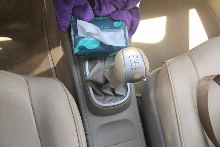 Used Nissan Sylphy 2012 Classic 1.6XE Manual Comfort Edition Gear Lever