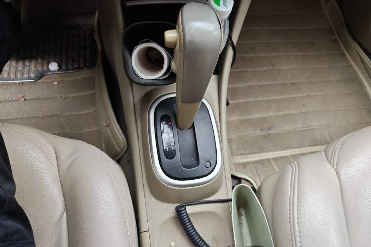 Used Nissan Sylphy 2012 Classic 1.6XE Automatic Comfort Edition Gear Lever