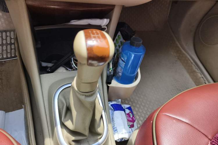 Used Nissan Sylphy 2012 Classic 1.6XE Manual Comfort Edition Gear Lever