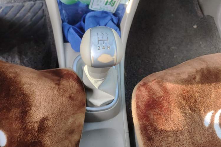 Used Nissan Sylphy 2012 Classic 1.6XE Manual Comfort Edition Gear Lever