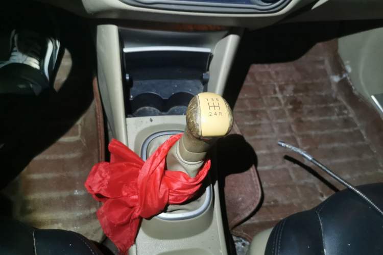 Used Nissan Sylphy 2012 Classic 1.6XE Manual Comfort Edition Gear Lever