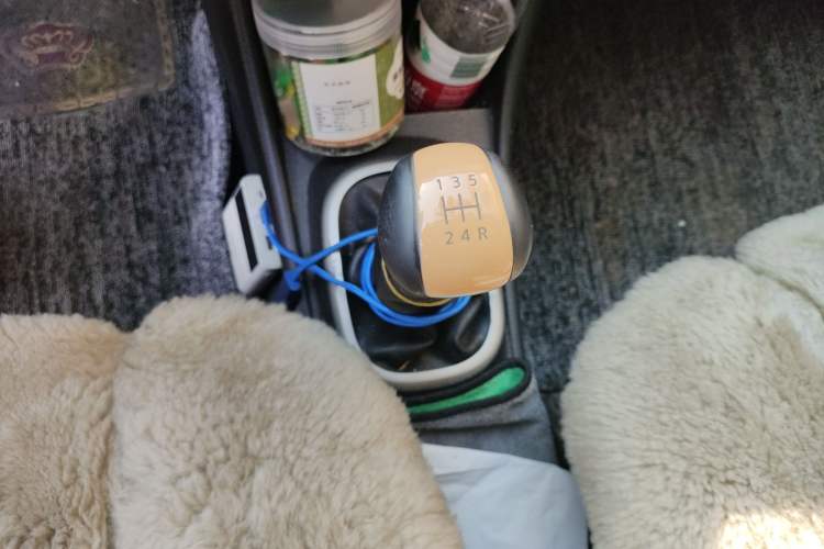 Used Nissan Sylphy 2012 Classic 1.6XE Manual Comfort Edition Gear Lever