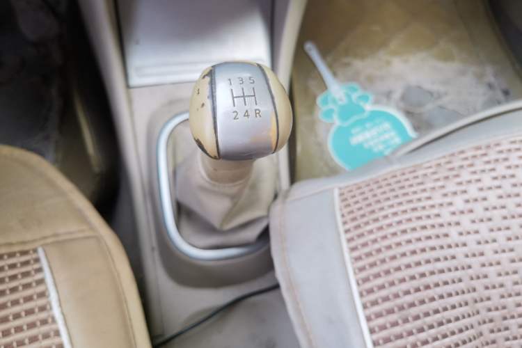 Used Nissan Sylphy 2012 Classic 1.6XE Manual Comfort Edition Gear Lever