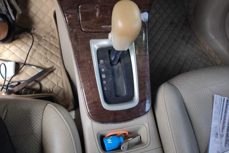 Used Nissan Sylphy 2012 1.6 XL CVT Luxury Edition Gear Lever