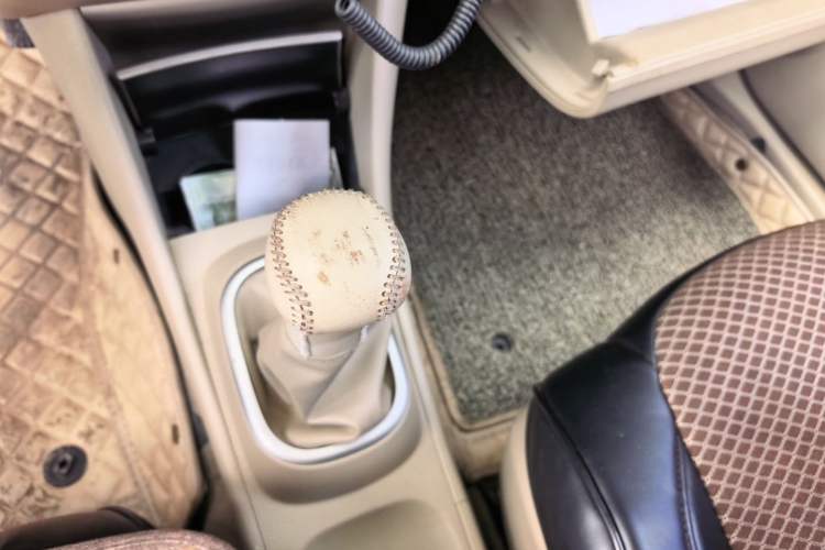 Used Nissan Sylphy 2012 Classic 1.6XE Manual Comfort Edition Gear Lever
