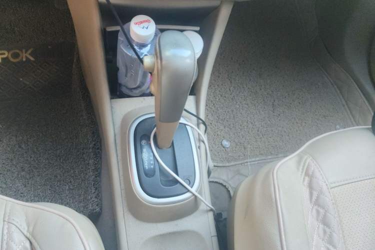 Used Nissan Sylphy 2012 Classic 1.6XE Automatic Comfort Edition Gear Lever