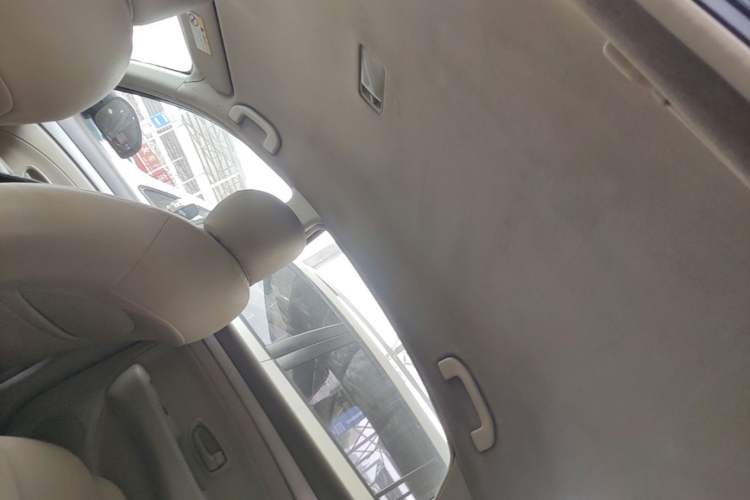 Used Nissan Sylphy 2012 Classic 1.6XE Automatic Comfort Edition Headliner