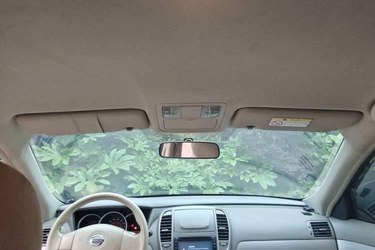 Used Nissan Sylphy 2012 Classic 1.6XE Manual Comfort Edition Headliner
