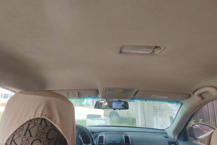 Used Nissan Sylphy 2012 Classic 1.6XE Manual Comfort Edition Headliner