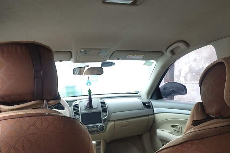 Used Nissan Sylphy 2012 Classic 1.6XE Manual Comfort Edition Headliner