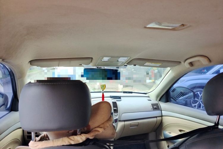 Used Nissan Sylphy 2012 Classic 1.6XE Manual Comfort Edition Headliner