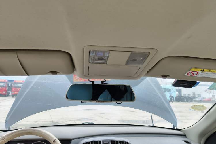Used Nissan Sylphy 2012 Classic 1.6XE Manual Comfort Edition Headliner