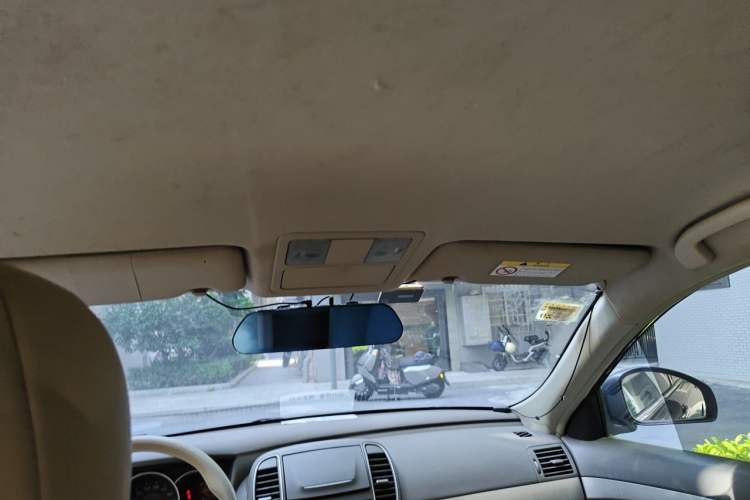 Used Nissan Sylphy 2012 Classic 1.6XE Manual Comfort Edition Headliner