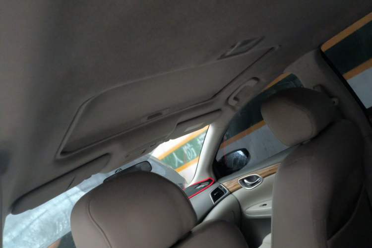 Used Nissan Sylphy 2012 1.6 XL Manual Luxury Edition Headliner