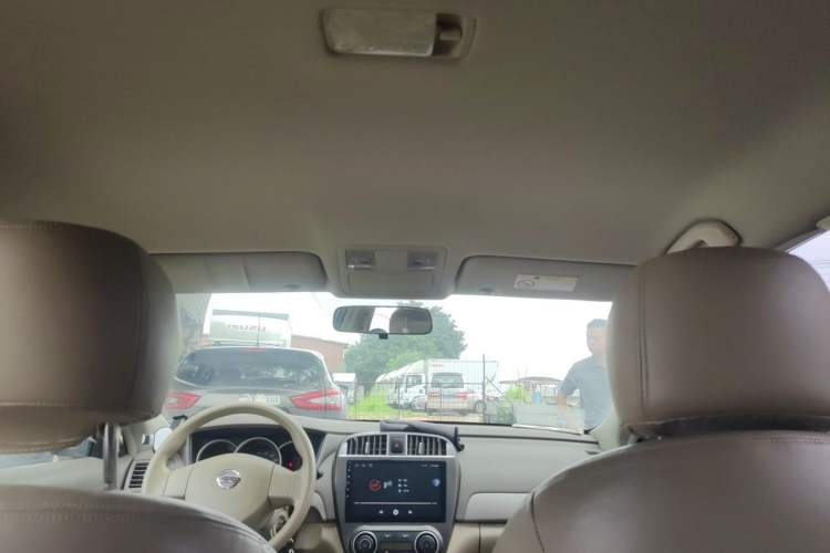 Used Nissan Sylphy 2012 Classic 1.6XE Manual Comfort Edition Headliner