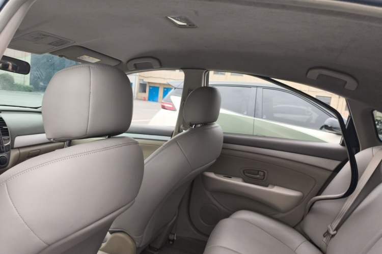 Used Nissan Sylphy 2012 Classic 1.6XE Manual Comfort Edition Headliner