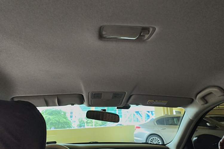 Used Nissan Sylphy 2012 Classic 1.6XE Automatic Comfort Edition Headliner