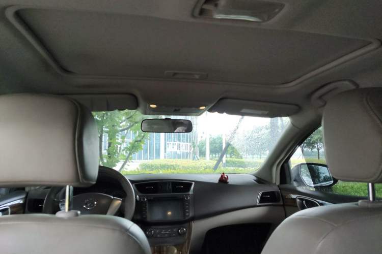 Used Nissan Sylphy 2012 1.6 XL Manual Luxury Edition Headliner