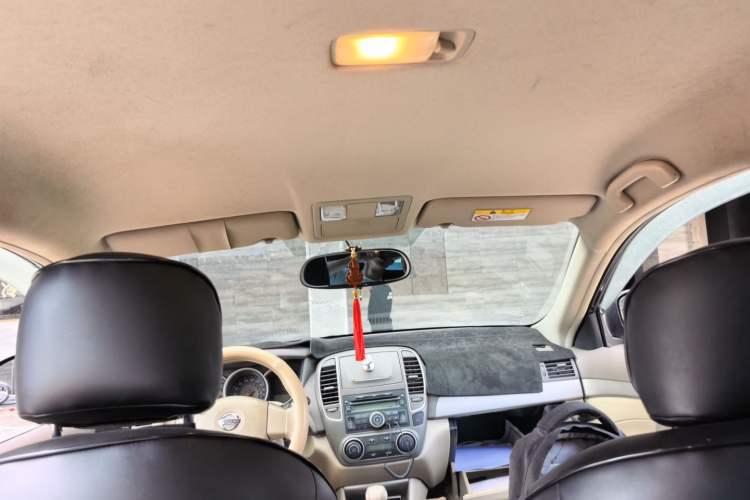 Used Nissan Sylphy 2012 Classic 1.6XE Manual Comfort Edition Headliner
