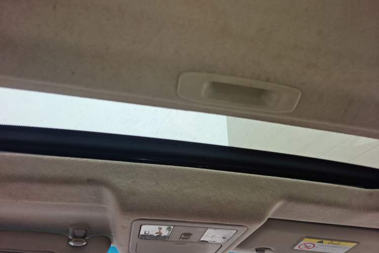 Used Nissan Sylphy 2012 Classic 1.6XL Manual Luxury Edition Headliner