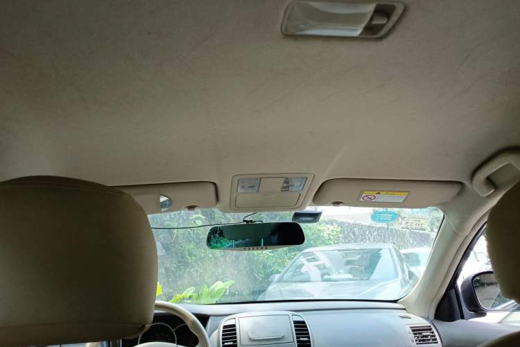 Used Nissan Sylphy 2012 Classic 1.6XE Manual Comfort Edition Headliner