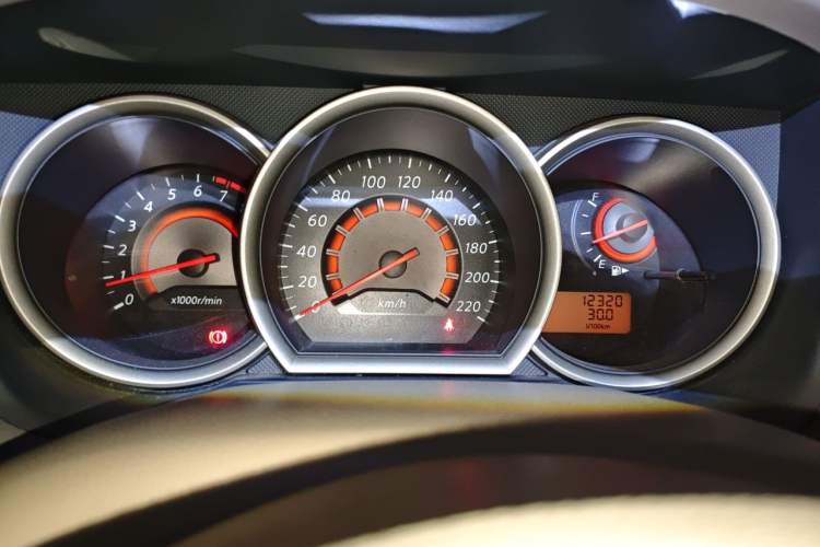 Used Nissan Sylphy 2012 Classic 1.6XE Manual Comfort Edition Instrument Cluster