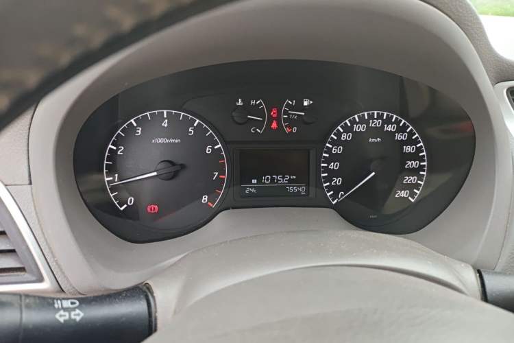 Used Nissan Sylphy 2012 1.6 XL Manual Luxury Edition Instrument Cluster