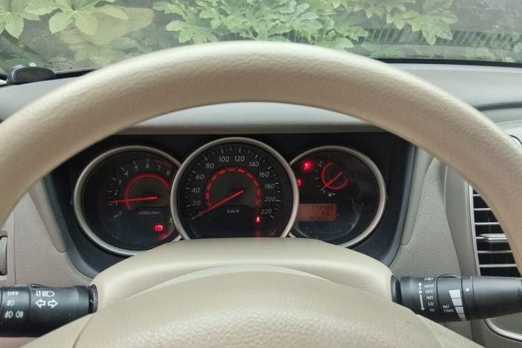Used Nissan Sylphy 2012 Classic 1.6XE Manual Comfort Edition Instrument Cluster
