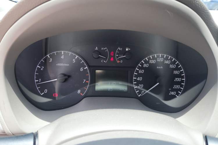 Used Nissan Sylphy 2012 1.6XE CVT Comfort Edition Instrument Cluster