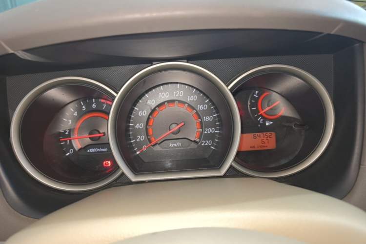 Used Nissan Sylphy 2012 Classic 1.6XE Manual Comfort Edition Instrument Cluster