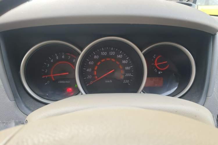 Used Nissan Sylphy 2012 Classic 1.6XE Automatic Comfort Edition Instrument Cluster