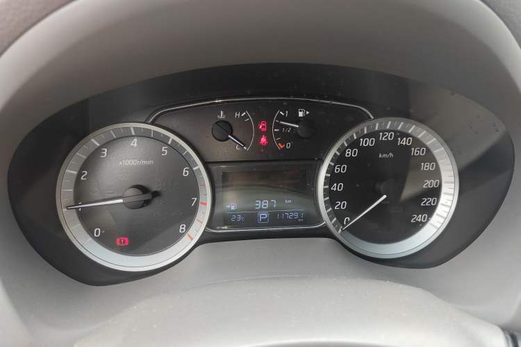 Used Nissan Sylphy 2012 1.8XL CVT Luxury Edition Instrument Cluster