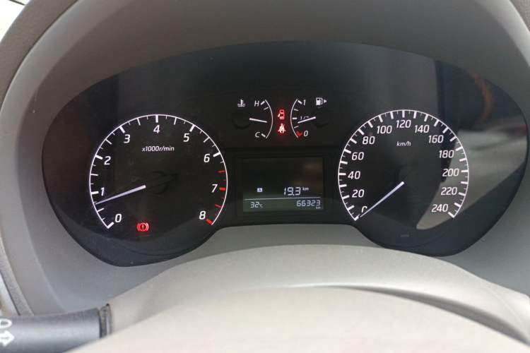 Used Nissan Sylphy 2012 1.6 XL Manual Luxury Edition Instrument Cluster