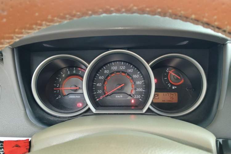 Used Nissan Sylphy 2012 Classic 1.6XE Automatic Comfort Edition Instrument Cluster