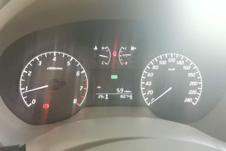 Used Nissan Sylphy 2012 1.6 XL Manual Luxury Edition Instrument Cluster