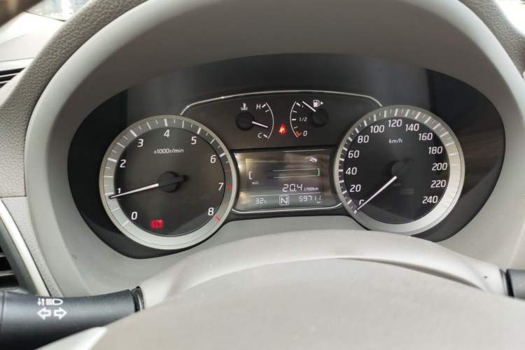 Used Nissan Sylphy 2012 1.8XL CVT Luxury Edition Instrument Cluster
