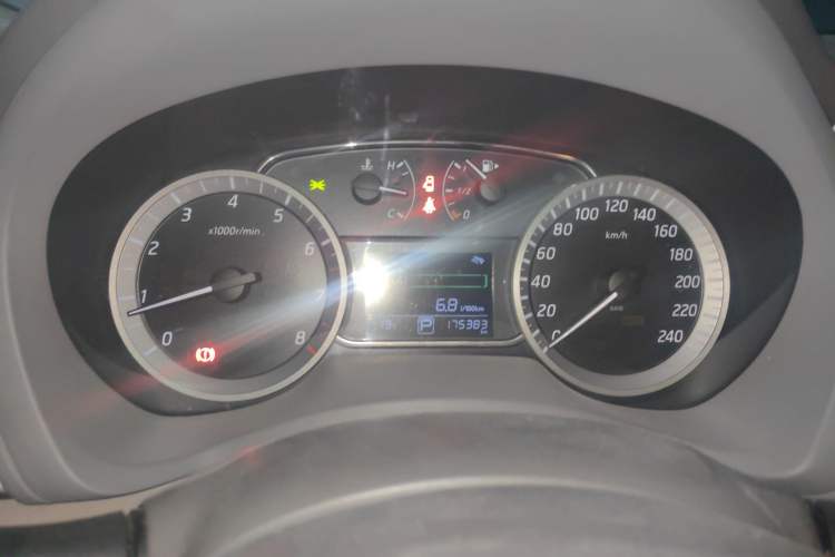 Used Nissan Sylphy 2012 1.8XL CVT Luxury Edition Instrument Cluster