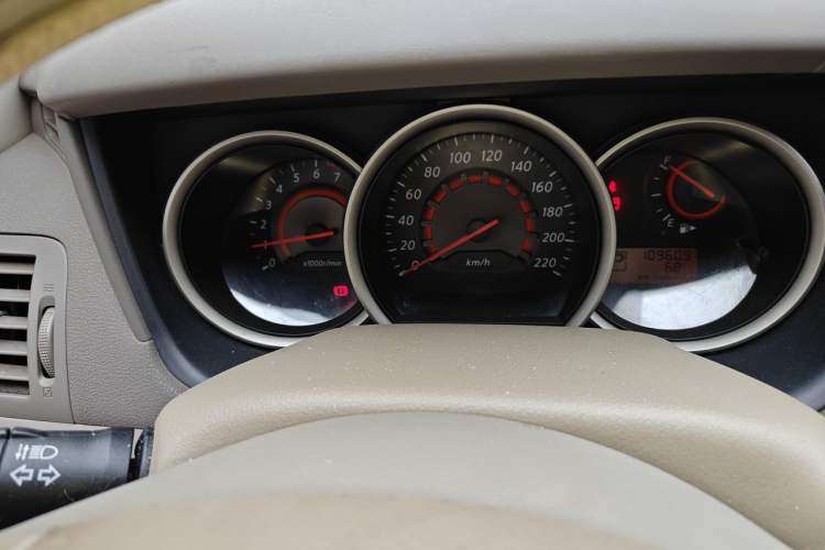 Used Nissan Sylphy 2012 Classic 1.6XE Automatic Comfort Edition Instrument Cluster