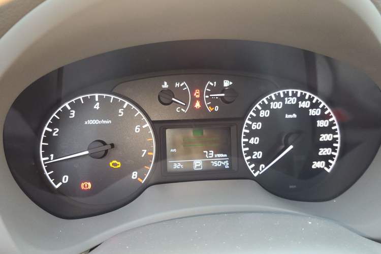 Used Nissan Sylphy 2012 1.6 XL CVT Luxury Edition Instrument Cluster