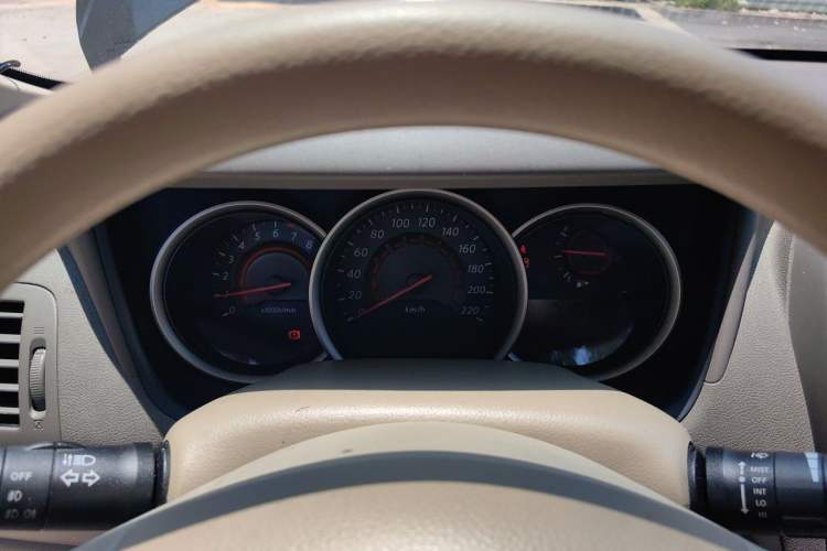 Used Nissan Sylphy 2012 1.6XE Manual Comfort Edition Instrument Cluster