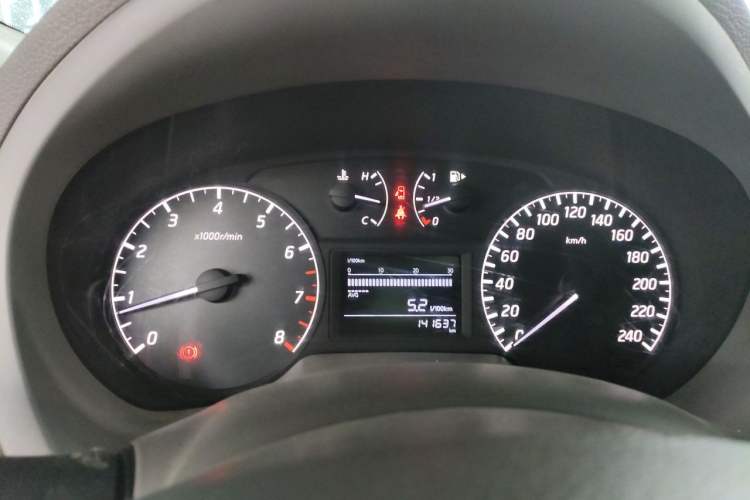 Used Nissan Sylphy 2012 1.6 XL Manual Luxury Edition Instrument Cluster